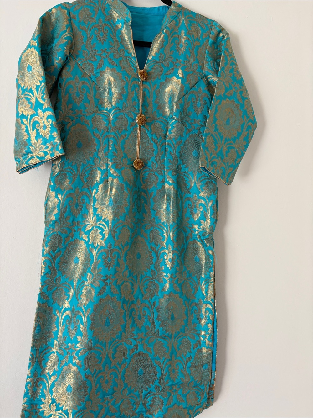 Elegant Turquoise & Gold Brocade Women’s Kurta - Picture 5 of 5